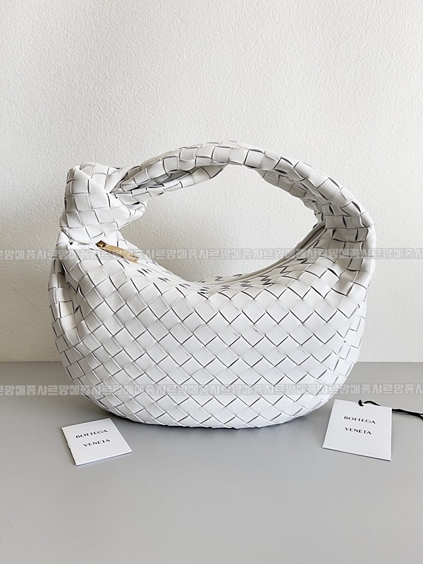 보테가베네타조디백미디움 wsxc1770997735880_0루.jpg