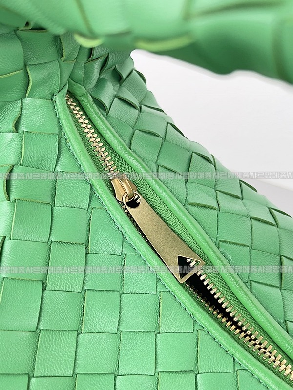 보테가베네타조디백미디움 wsxc1770997737795_5루.jpg