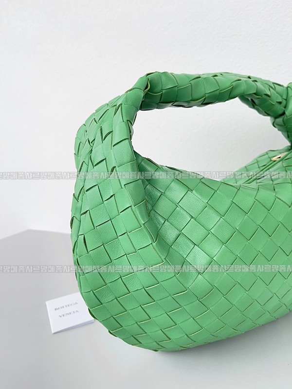 보테가베네타조디백미디움 wsxc1770997737745_3루.jpg