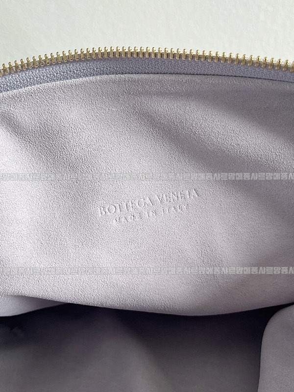 보테가베네타조디백미디움 wsxc1770997746590_7루.jpg