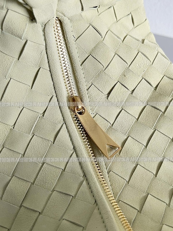 보테가베네타조디백미디움 wsxc1770997748201_5루.jpg