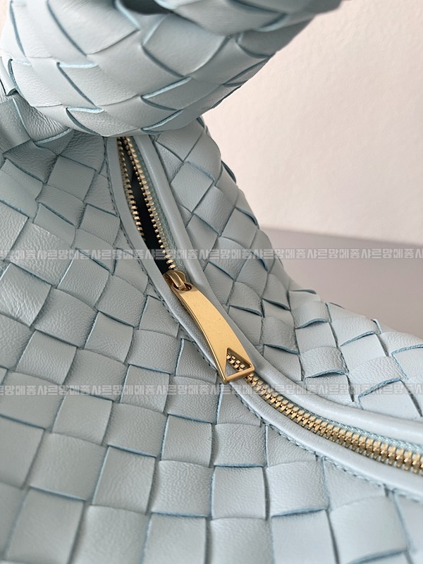 보테가베네타조디백미디움 wsxc1770997752905_5루.jpg