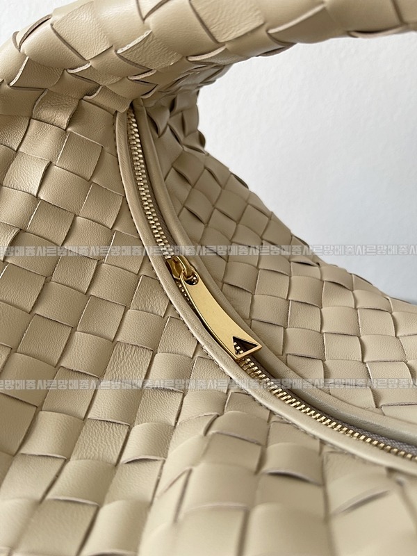 보테가베네타조디백미디움 wsxc1770997754514_5루.jpg