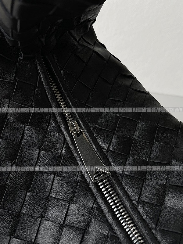 보테가베네타조디백미디움 wsxc1770997763471_5루.jpg