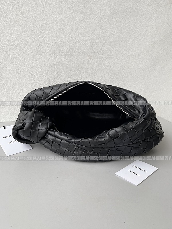 보테가베네타조디백미디움 wsxc1770997763580_8루.jpg