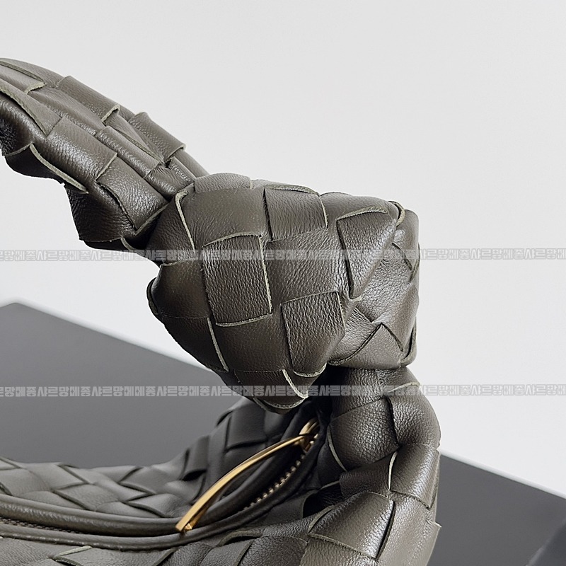 보테가베네타호보스몰 20260214-124751-005루.jpg