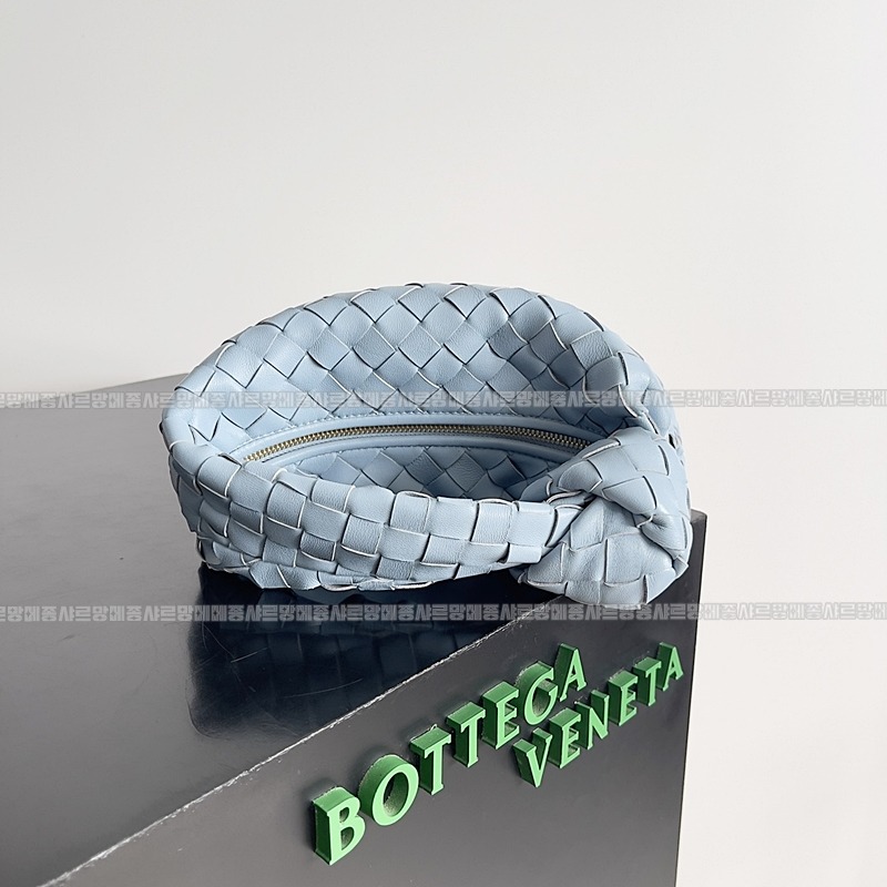 보테가베네타호보스몰 20260214-124950-003루.jpg