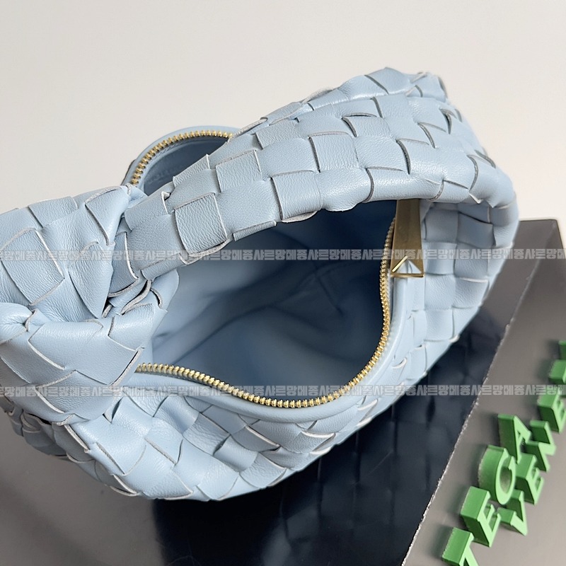 보테가베네타호보스몰 20260214-124951-009루.jpg