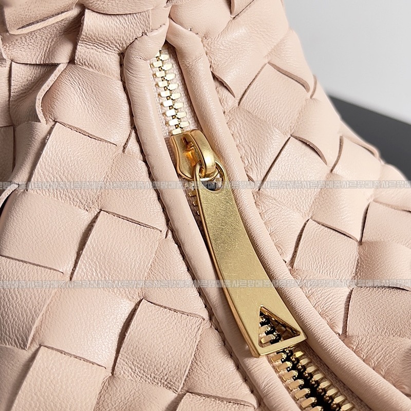 보테가베네타호보스몰 20260214-125142-007루.jpg