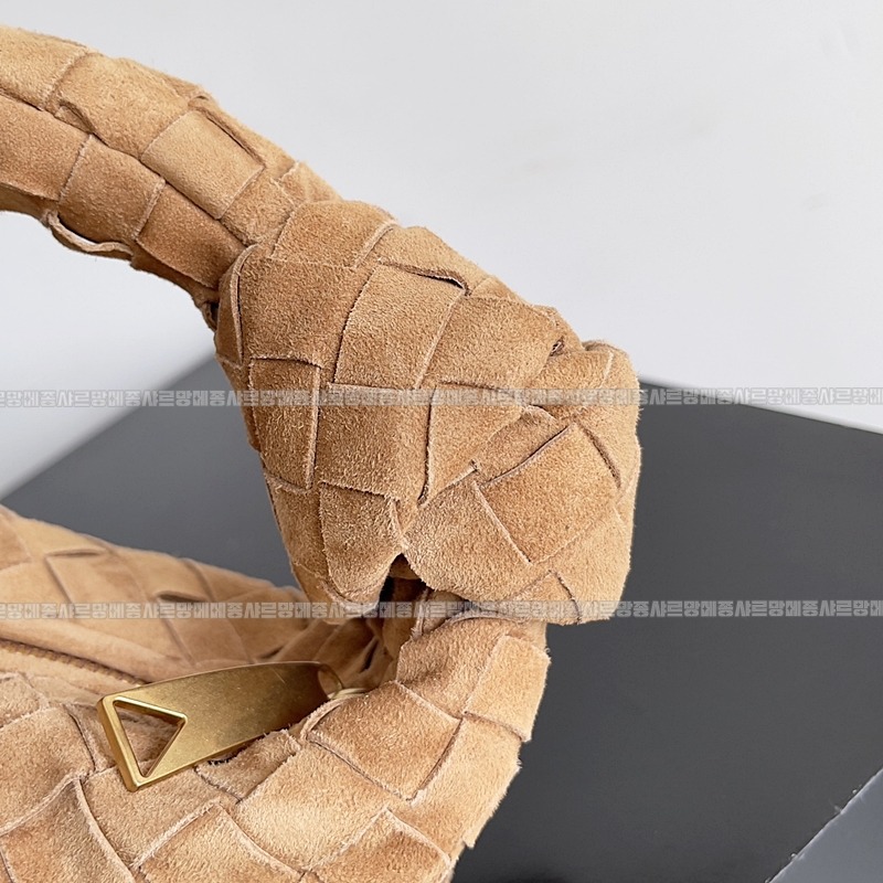 보테가베네타호보스몰 20260214-125328-003루.jpg