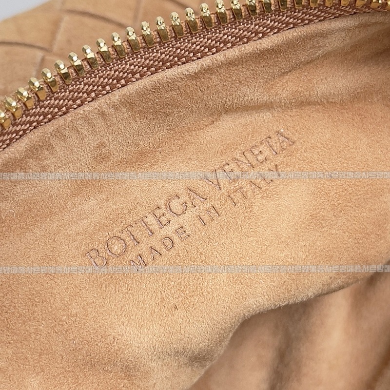 보테가베네타호보스몰 20260214-125329-006루.jpg