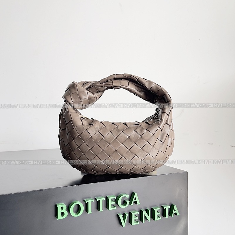 보테가베네타호보스몰 20260214-130613-001루.jpg