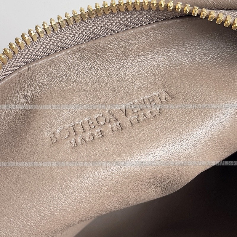 보테가베네타호보스몰 20260214-130614-006루.jpg