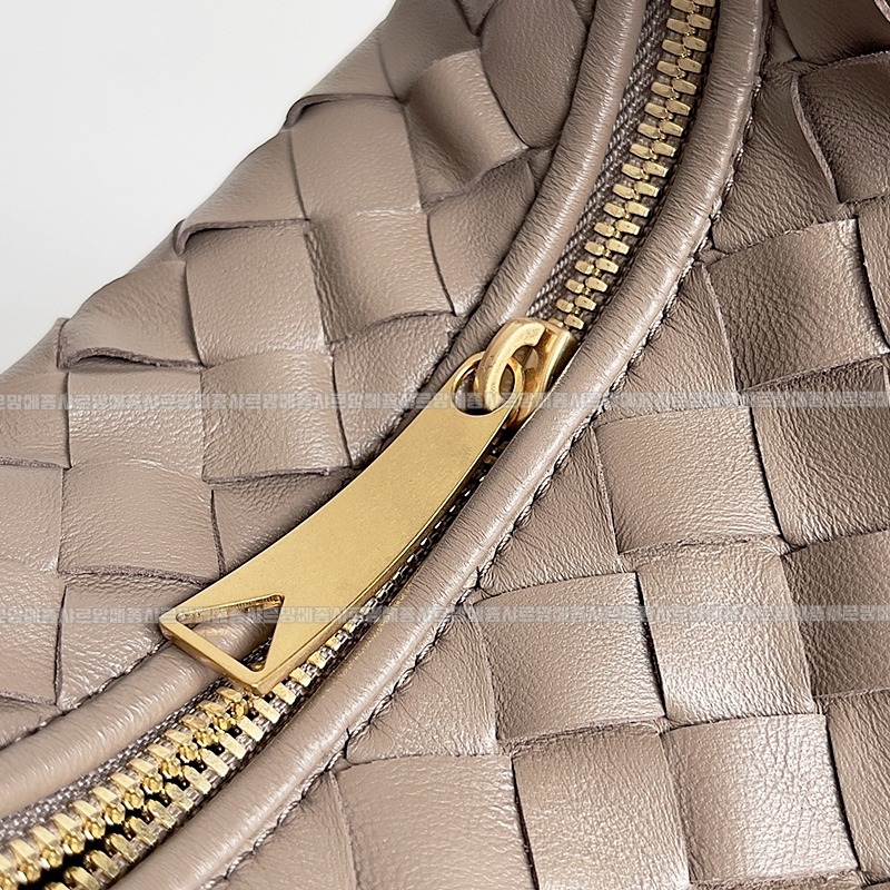 보테가베네타호보스몰 20260214-130614-008루.jpg