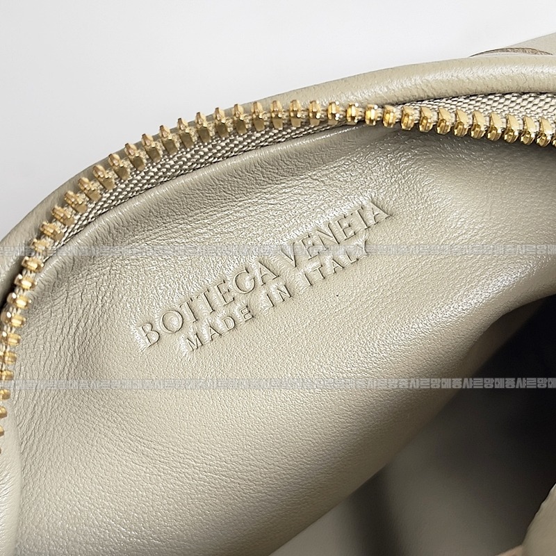 보테가베네타호보스몰 20260214-132410-008루.jpg