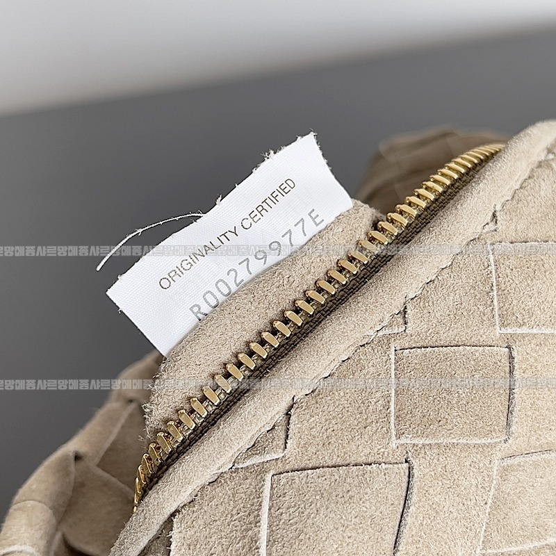 보테가베네타호보스몰 20260214-132621-007루.jpg