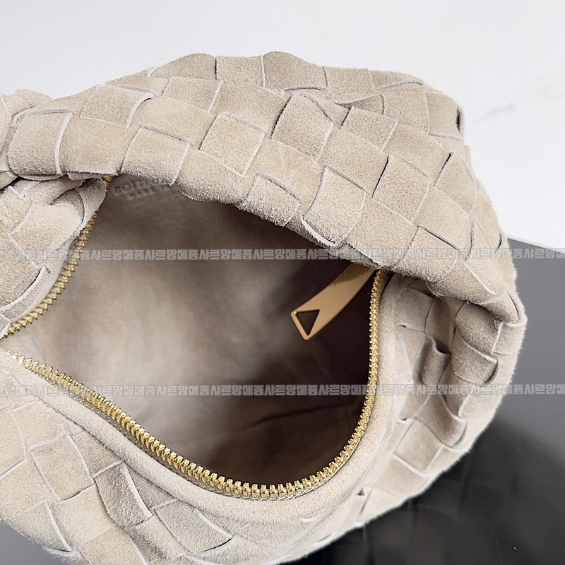 보테가베네타호보스몰 20260214-132622-009루.jpg