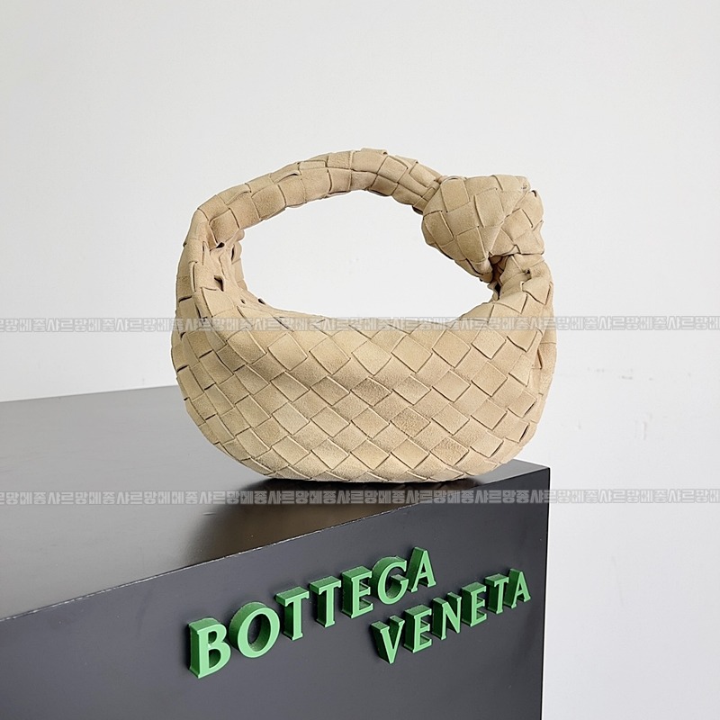 보테가베네타호보스몰 20260214-133035-001루.jpg