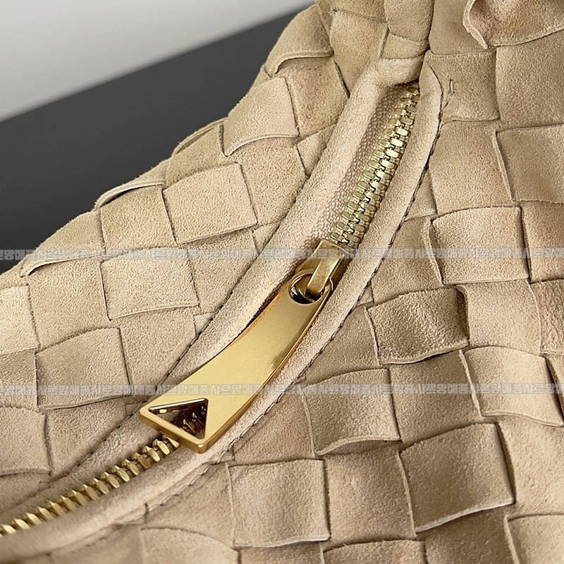 보테가베네타호보스몰 20260214-133036-006루.jpg