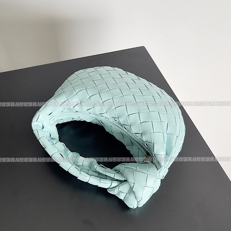 보테가베네타호보스몰 20260214-133420-003루.jpg