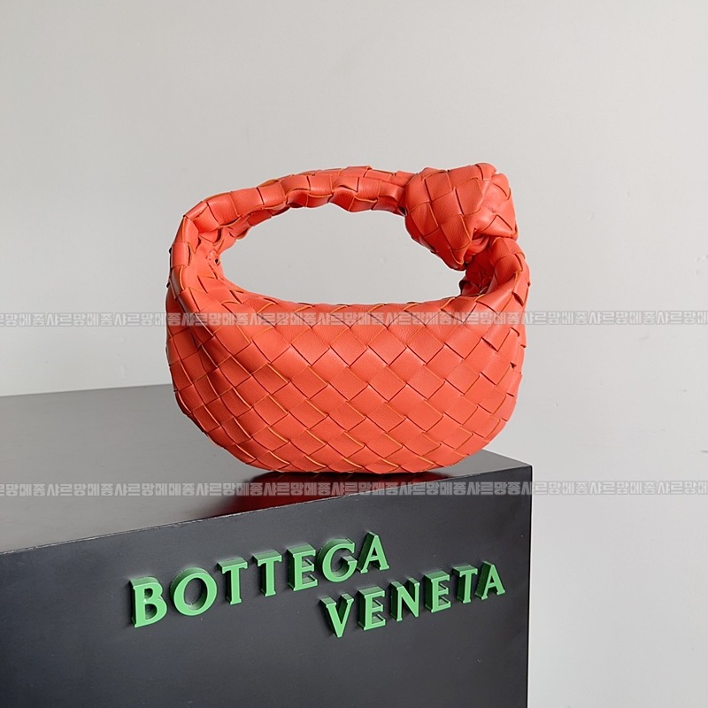 보테가베네타호보스몰 20260214-141332-001루.jpg