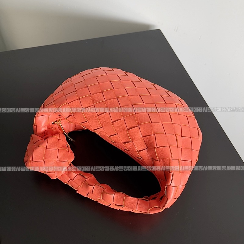 보테가베네타호보스몰 20260214-141332-004루.jpg