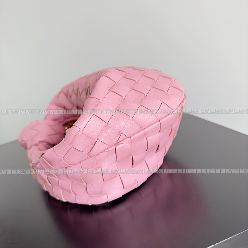 보테가베네타호보스몰 20260214-141528-002루.jpg