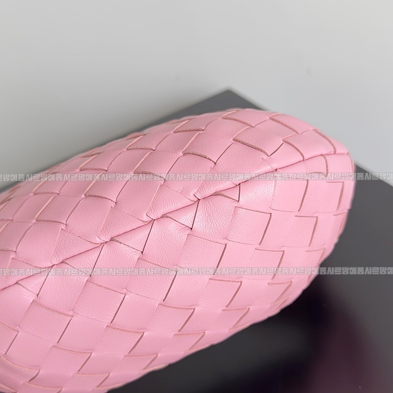 보테가베네타호보스몰 20260214-141528-004루.jpg