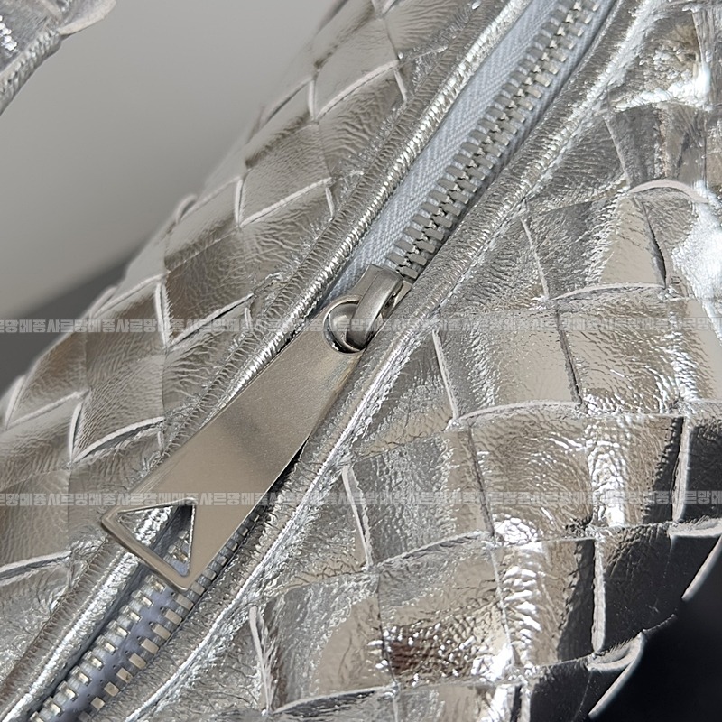 보테가베네타호보스몰 20260214-141730-006루.jpg