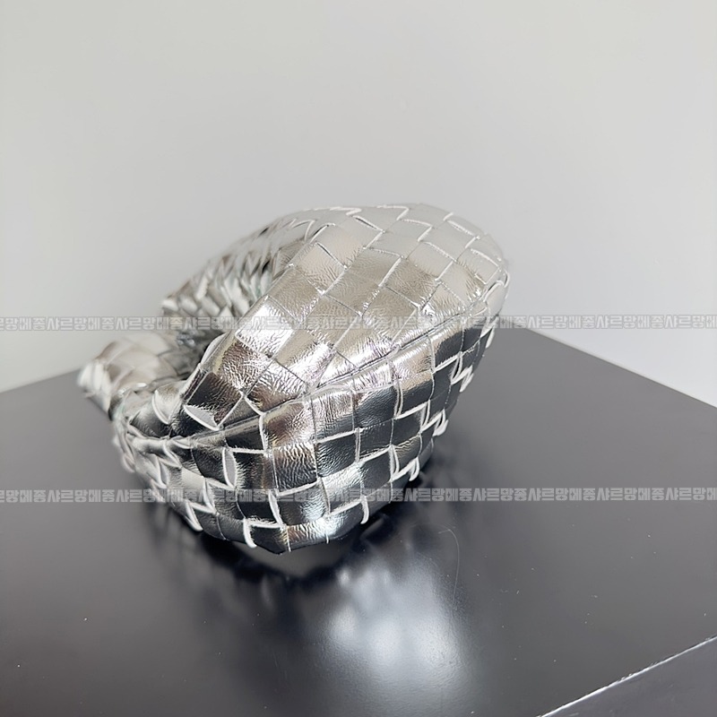 보테가베네타호보스몰 20260214-141730-007루.jpg