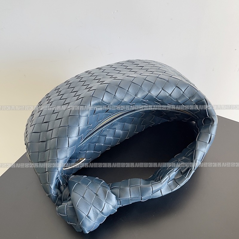 보테가베네타호보스몰 20260214-142122-004루.jpg