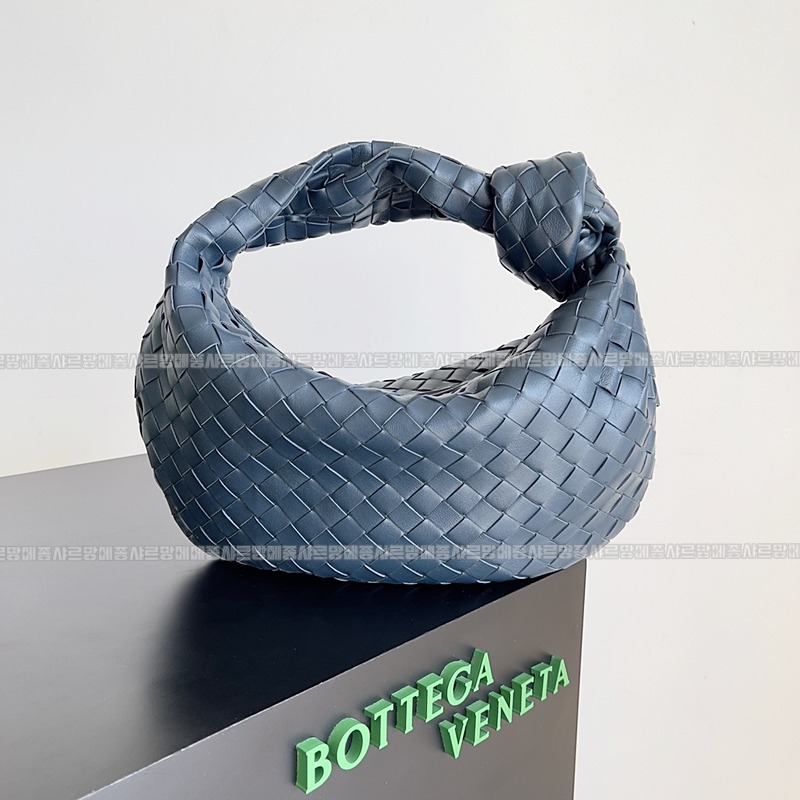 보테가베네타호보스몰 20260214-142122-001루.jpg