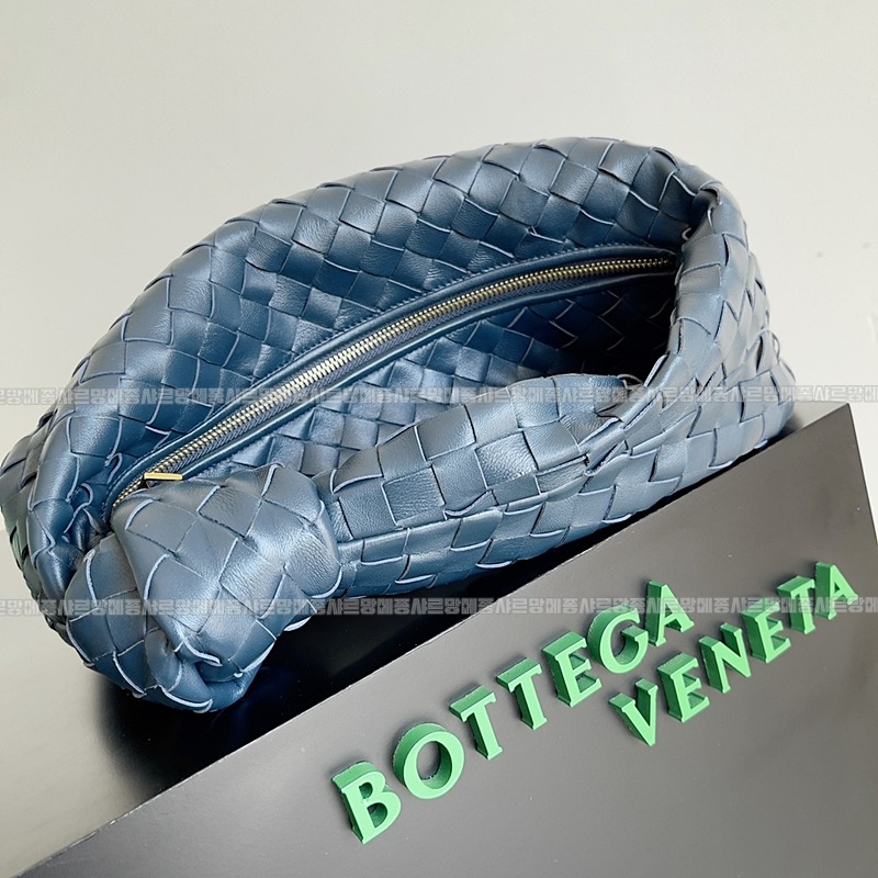 보테가베네타호보스몰 20260214-142122-005루.jpg