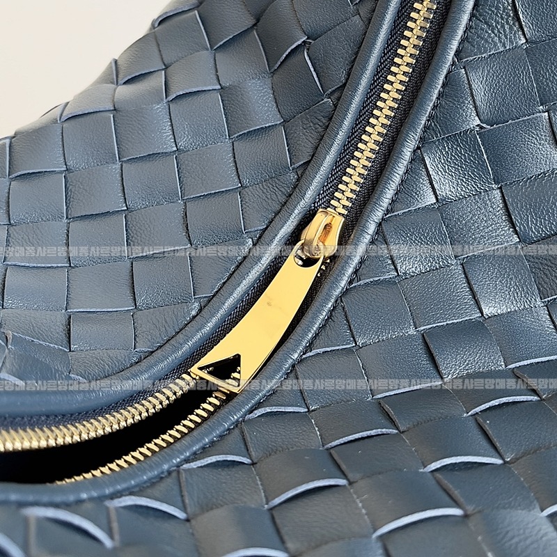 보테가베네타호보스몰 20260214-142123-009루.jpg