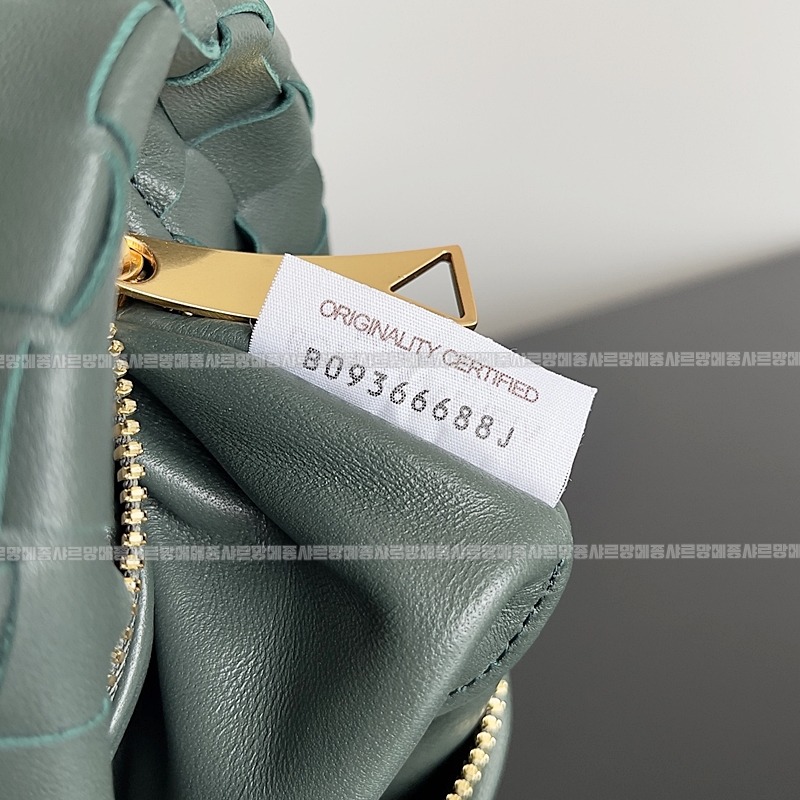 보테가베네타호보스몰 20260214-142435-008루.jpg