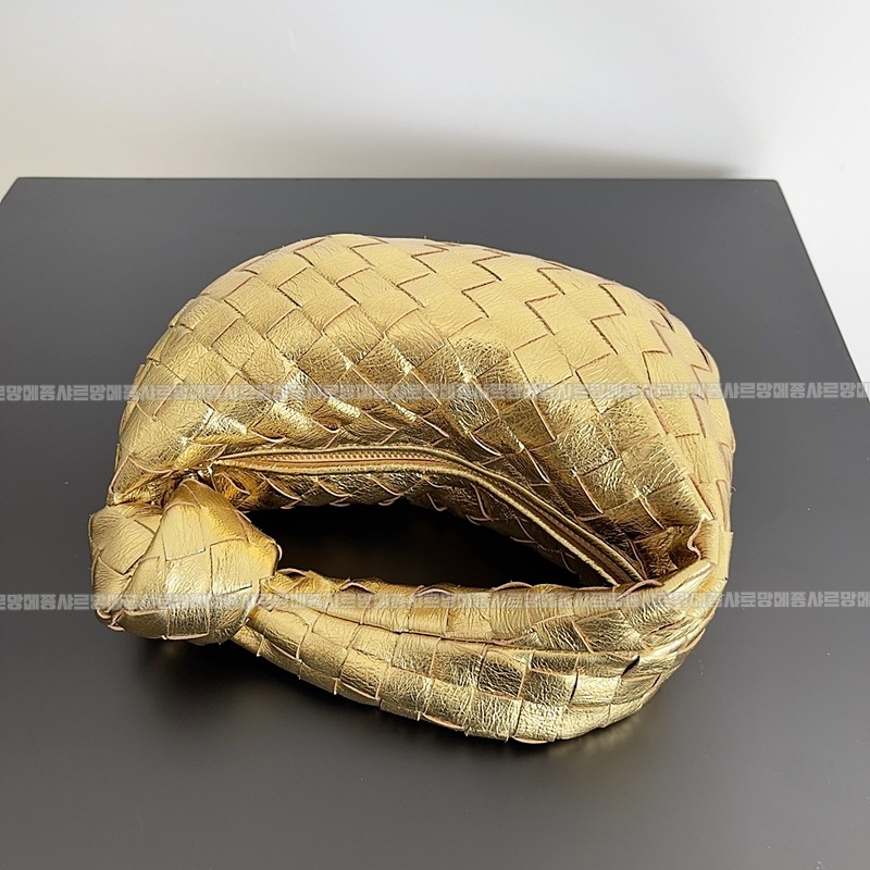 보테가베네타호보스몰 20260214-142624-009루.jpg