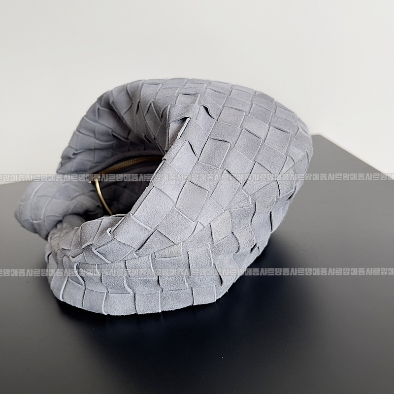 보테가베네타호보스몰 20260214-143221-004루.jpg