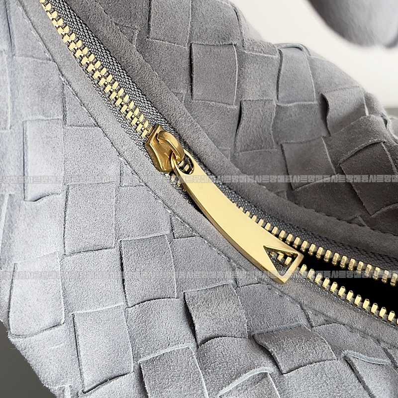 보테가베네타호보스몰 20260214-143221-006루.jpg