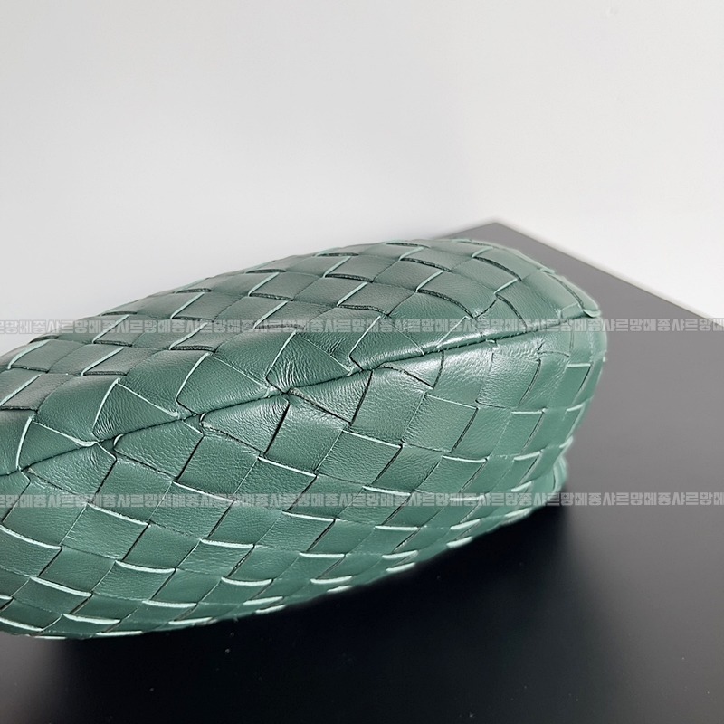 보테가베네타호보스몰 20260214-144124-005루.jpg