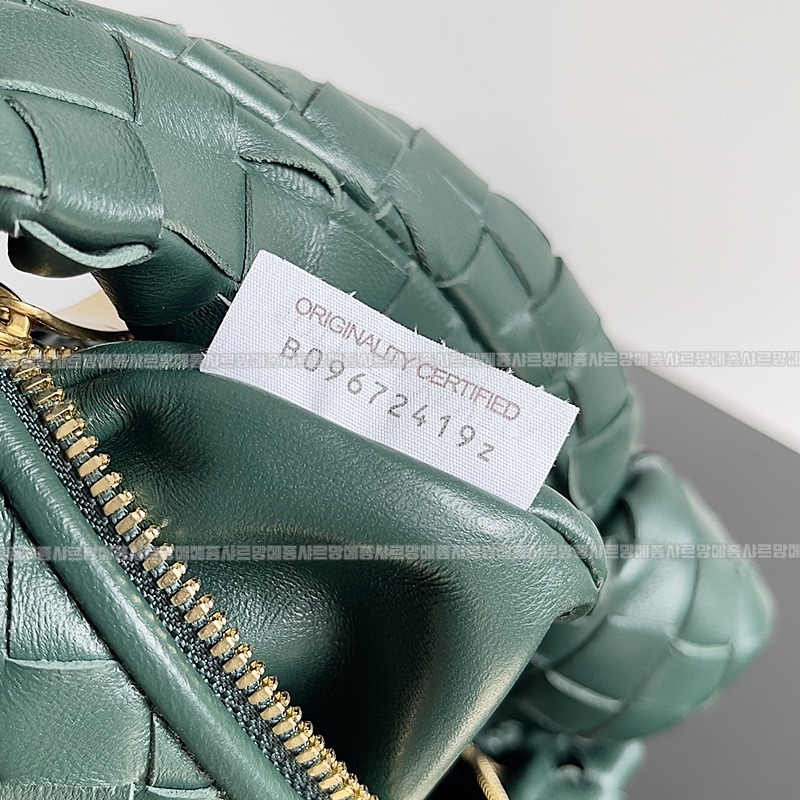 보테가베네타호보스몰 20260214-144124-006루.jpg