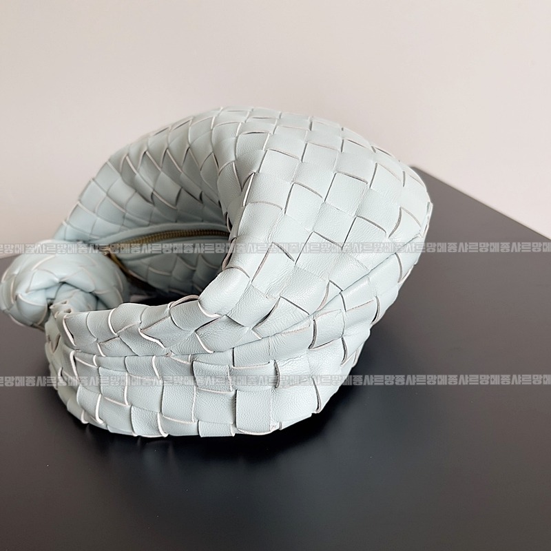 보테가베네타호보스몰 20260214-144518-002루.jpg