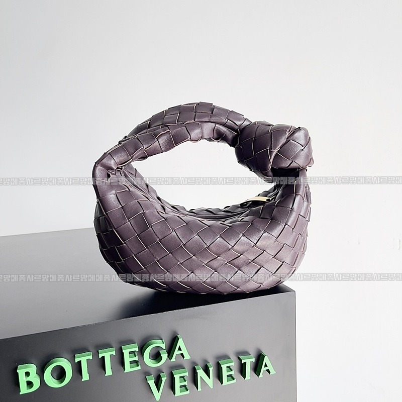 보테가베네타호보스몰 20260214-145041-001루.jpg