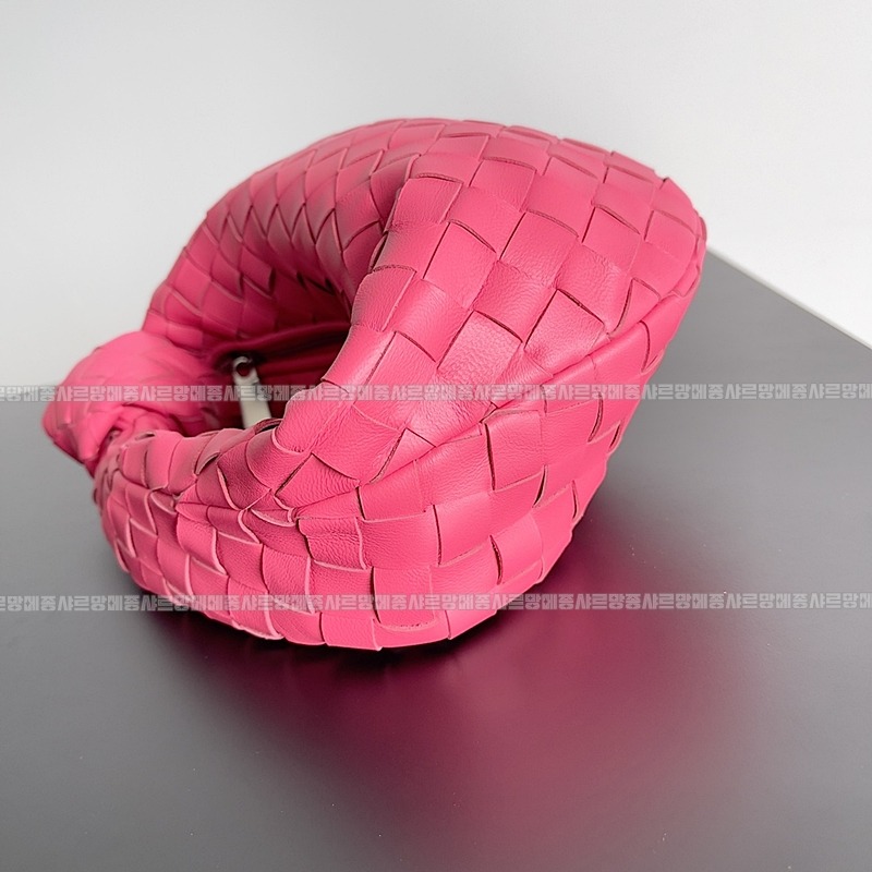 보테가베네타호보스몰 20260214-145255-003루.jpg