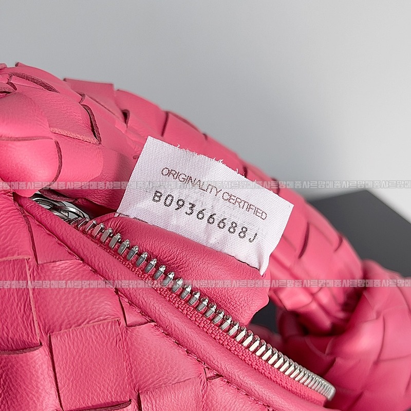 보테가베네타호보스몰 20260214-145256-007루.jpg