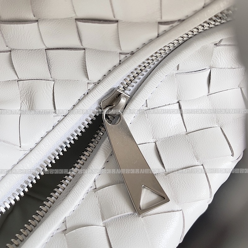 보테가베네타호보스몰 20260214-145506-007루.jpg