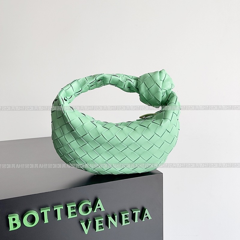 보테가베네타호보스몰 20260214-145646-001루.jpg