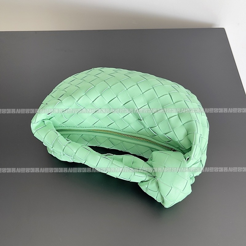 보테가베네타호보스몰 20260214-145646-002루.jpg