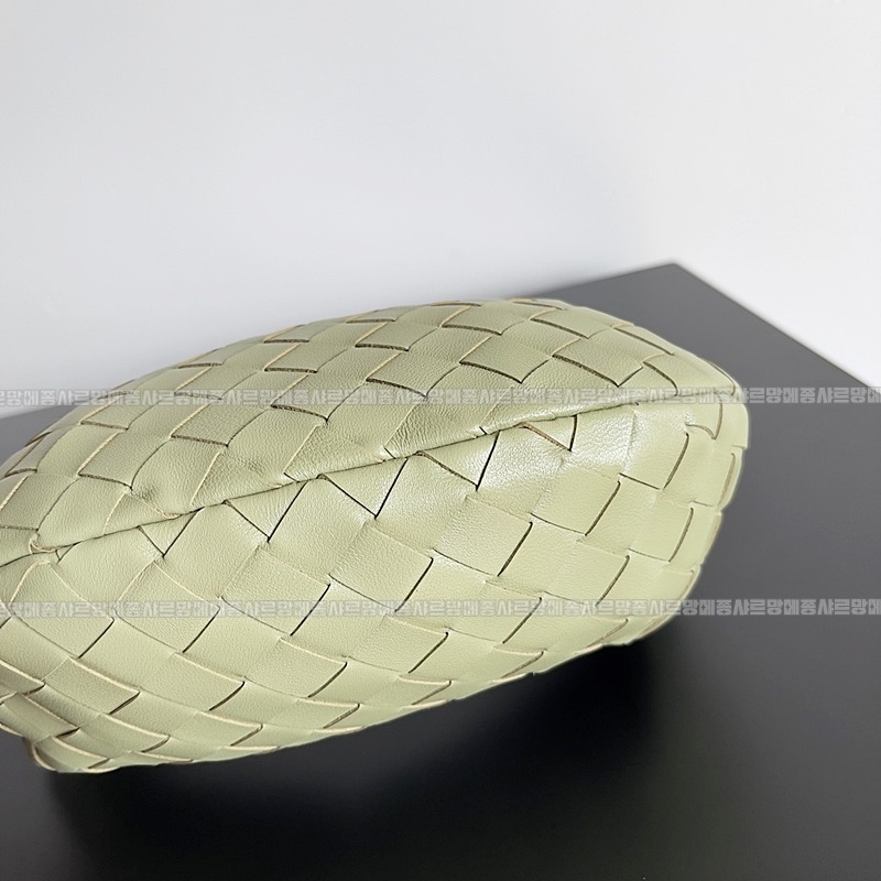 보테가베네타호보스몰 20260214-151520-004루.jpg