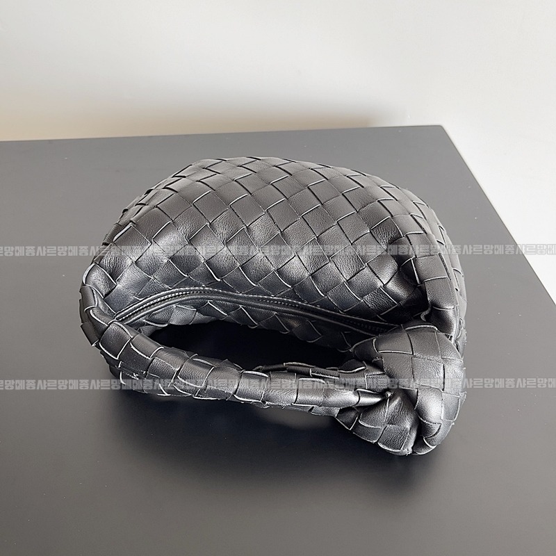 보테가베네타호보스몰 20260214-151655-005루.jpg