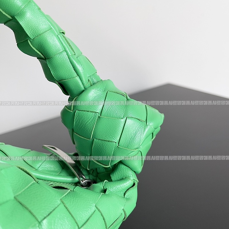 보테가베네타호보스몰 20260214-151907-003루.jpg